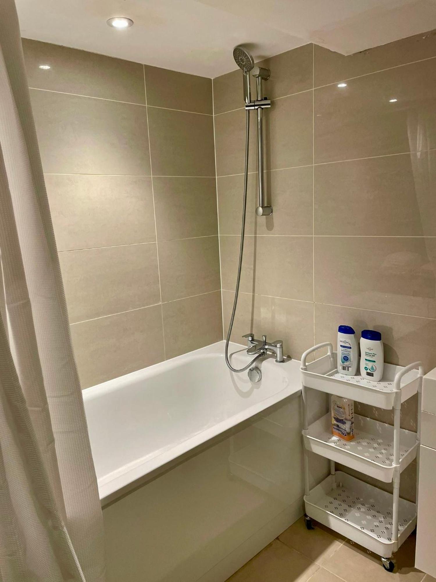 Central Cosy Studio Apartments London Eksteriør billede